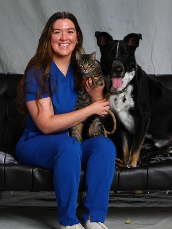 Dr. Estela Willams